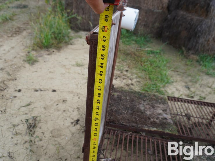 raised-calf-crates-image-11