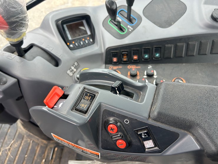 2024-kubota-m6-111-image-19