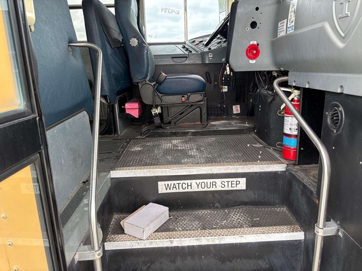 2007-ic-corporation-pb105-school-bus-image-10