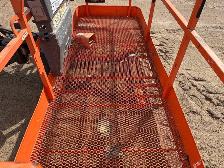 2007-jlg-600s-image-20