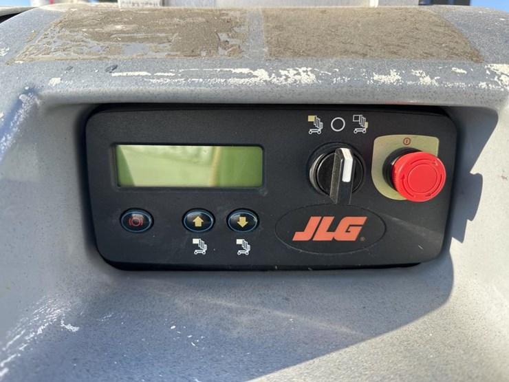 2014-jlg-20mvl-image-15