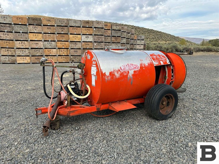 rears-300-gallon-orchard-sprayer-image-1