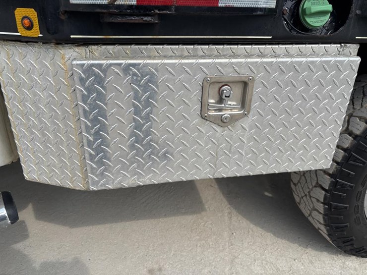 2008-ford-f350-image-13