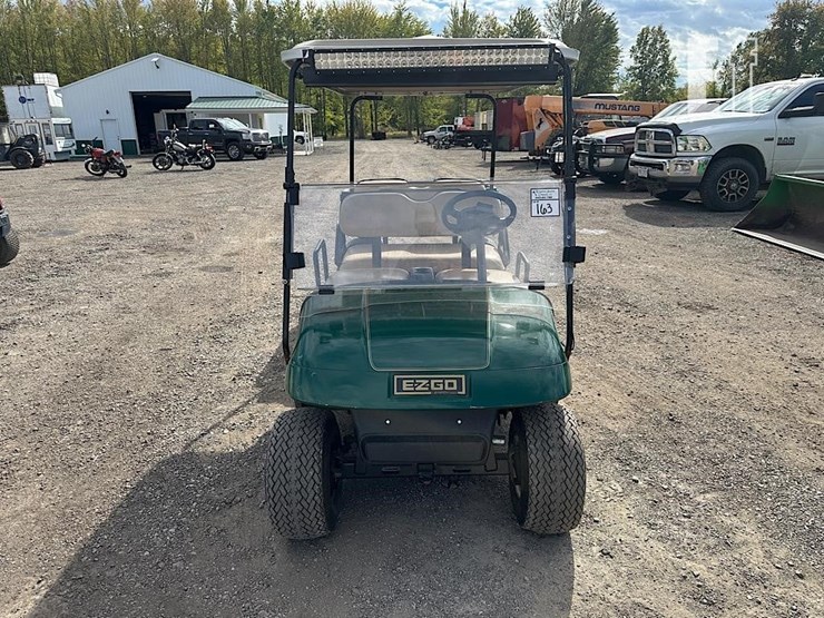 e-z-go-4-seater-electric-golf-cart-163-image-2
