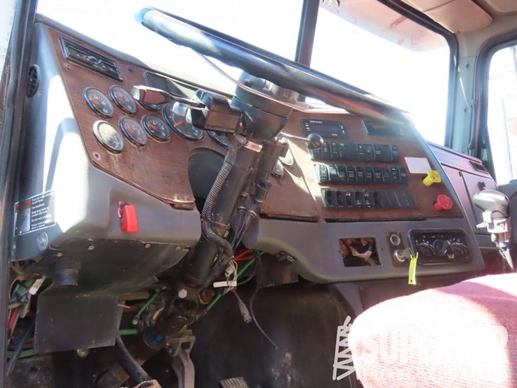 2012-western-star-4900-image-7