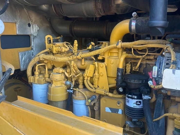 2017-deere-624kii-image-24