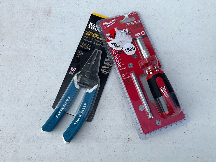 #1580-•-wire-stripper-and-screw-driver-image-1