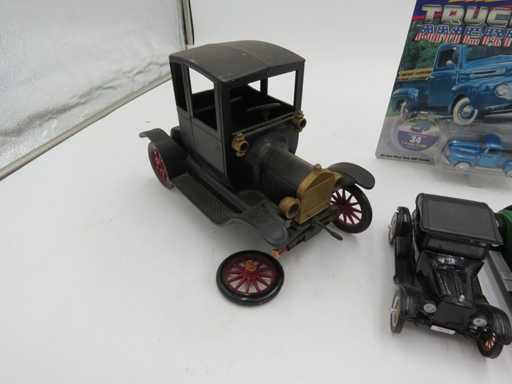 toy-car-grouping-image-4
