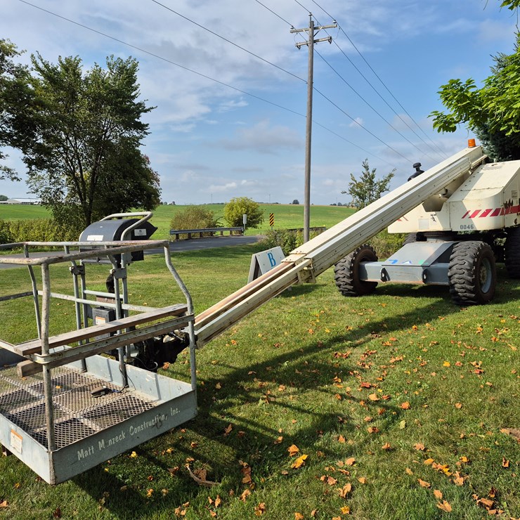#3308 • 2000 Terex Boom Lift