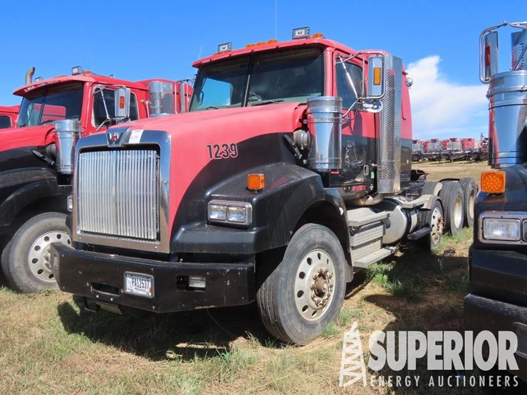 2011-western-star-4900-image-1