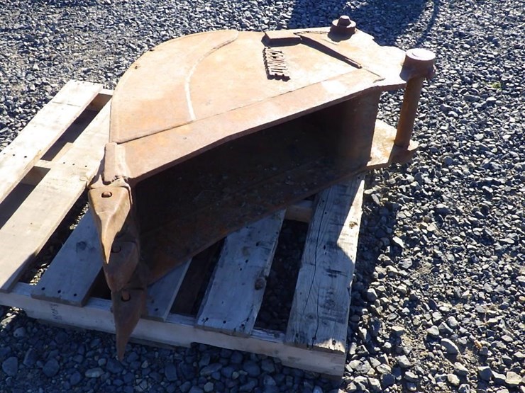 accurate-excavator-bucket-12"-image-1
