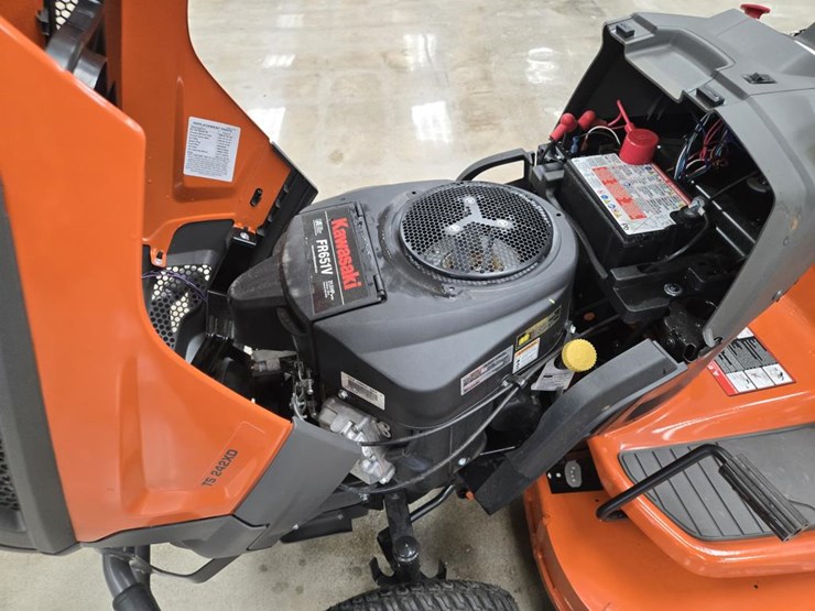 #1783-•-husqvarna-ts-242xd-lawn-mower-image-15