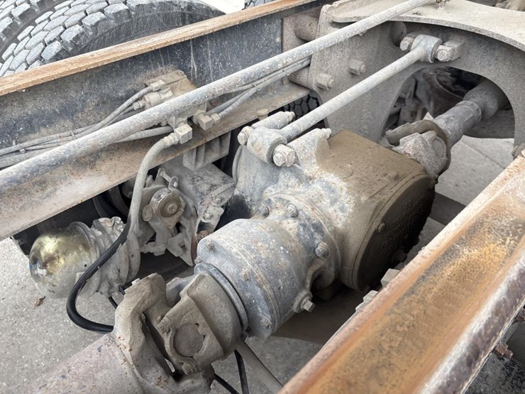mack-rd688s-image-53