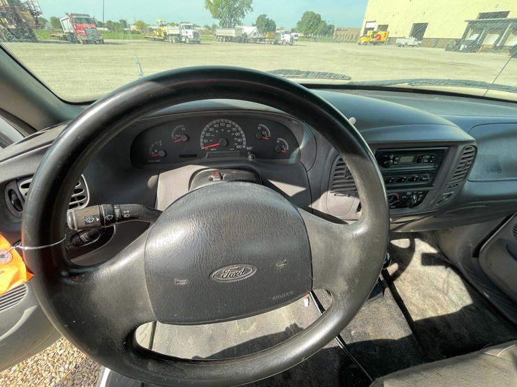 ford-f250-xl-image-55