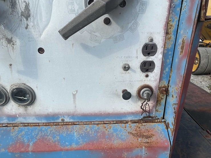 #8619-•-miller-big-40-welder-(aps)-image-28