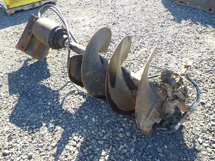 cat-hydraulic-excavator-auger-attach.-image-2
