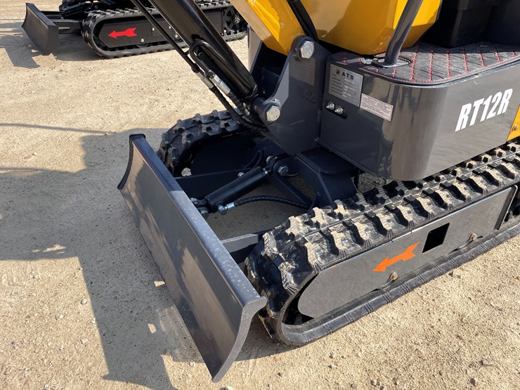 #207-•-new-rt12r-mini-excavator-image-11