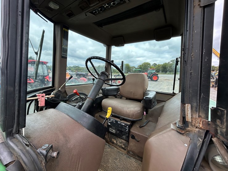 john-deere-4050-image-17