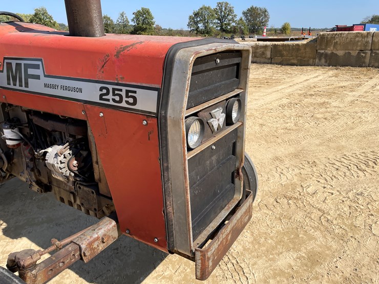 #1890-•-massy-ferguson-255-tractor-image-11