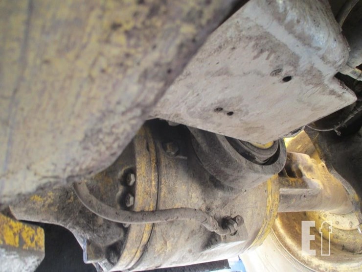 2000-deere-624h-image-19