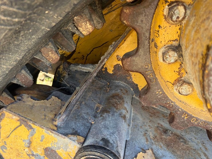 2017-caterpillar-249d-image-12