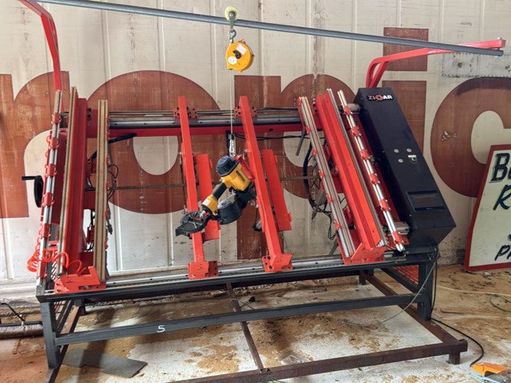 #105-•-2025-pallet-nailer-image-1