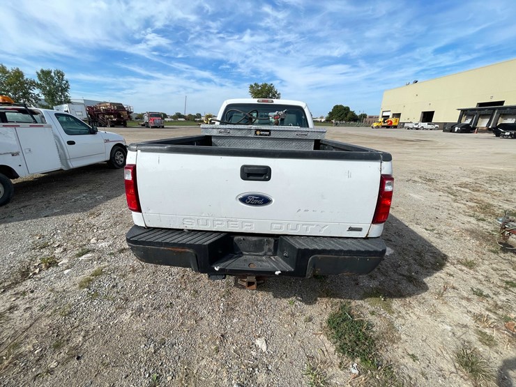 2011-ford-f250-xl-image-6