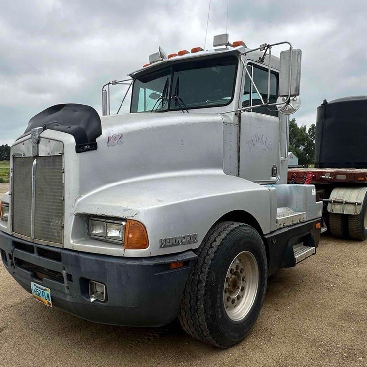 1989 KENWORTH T60