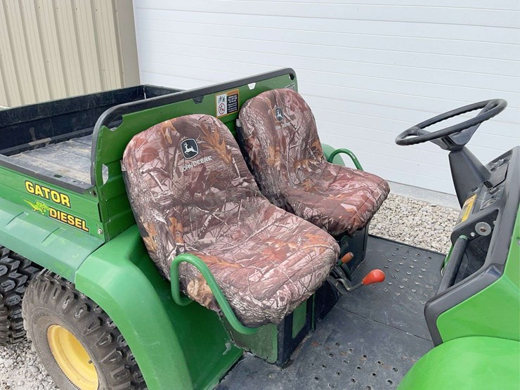 john-deere-gator-image-15