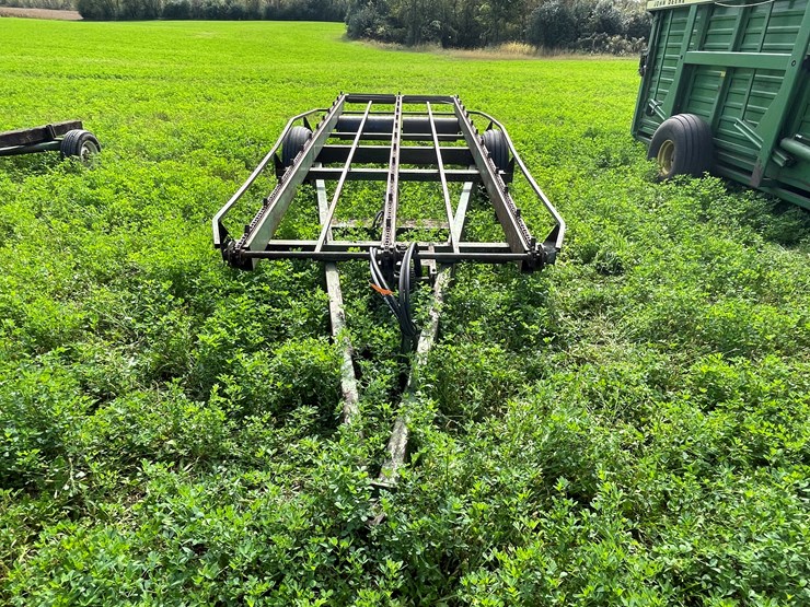 #4429-•-john-deere-stack-mover-image-2
