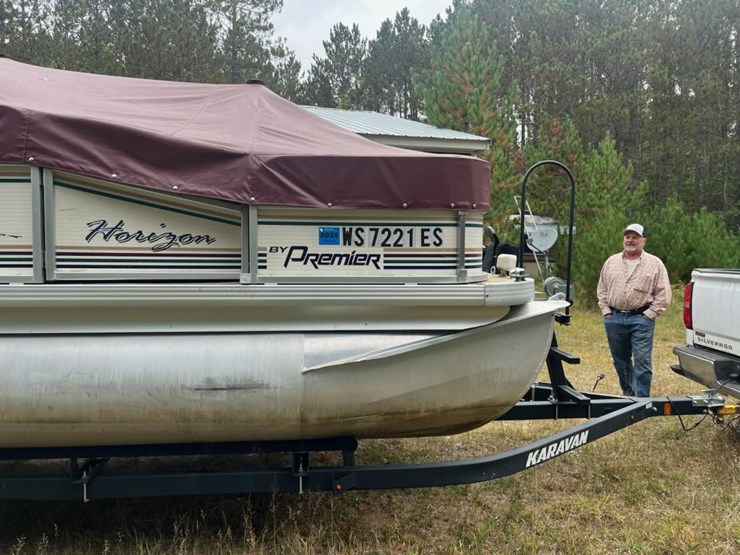 #1044-•-2015-premier-horizon-pontoon-boat-w/-trailer-image-1