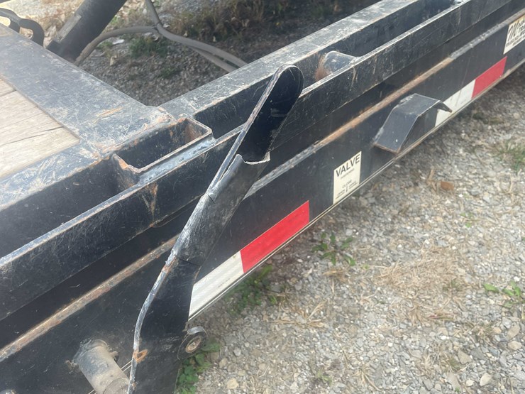 #8618-•-2021-pj-20'-tilt-deck-equipment-trailer-(has-wi-title)-(aps)-image-75