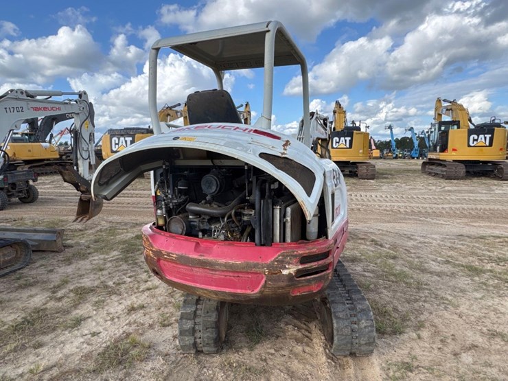 takeuchi-tb230-image-5