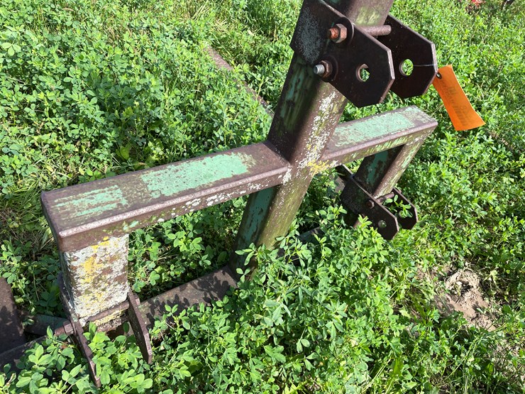 #4448-•-john-deere-large-stack-mover-image-3