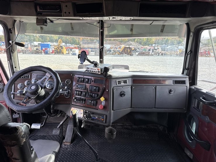western-star-4964ex-image-41