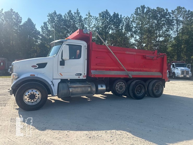 2019-peterbilt-567-image-9