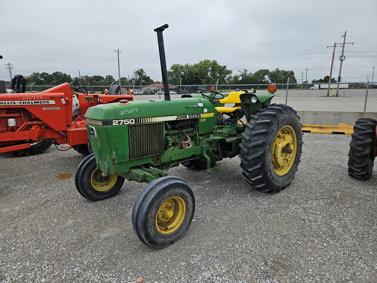 john-deere-2750-image-1