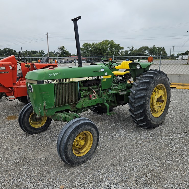 JOHN DEERE 2750