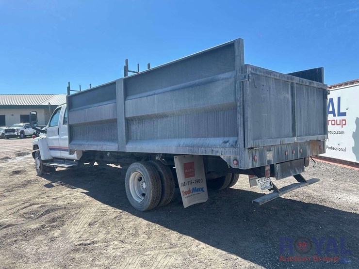 2008-gmc-c5500-dump-truck-image-4
