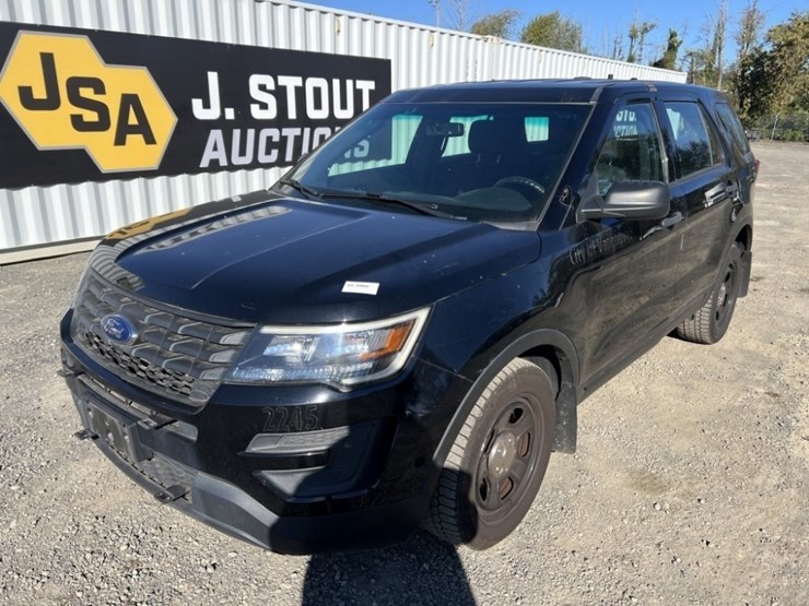 2017-ford-explorer-image-1