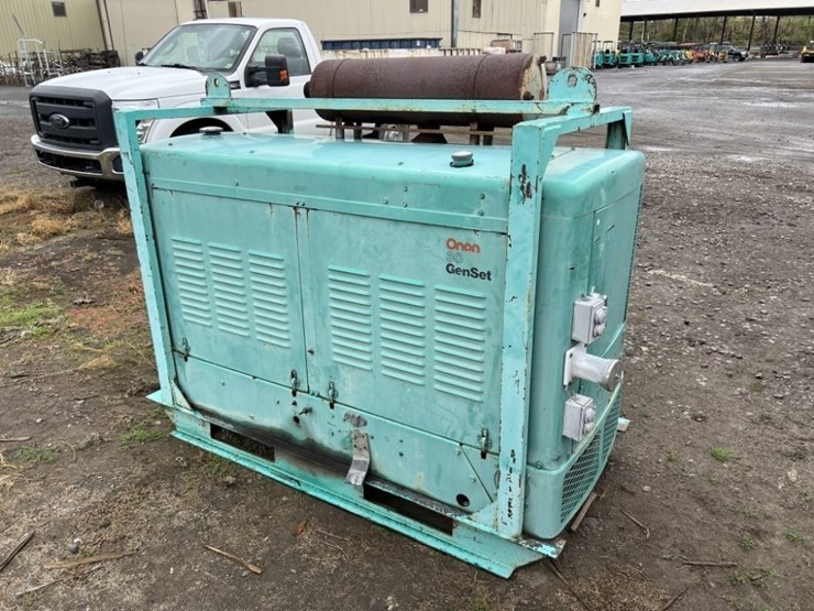 onan-onset-30kw-generator-image-3