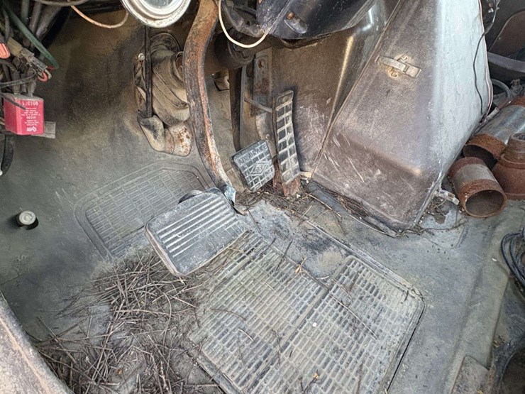 1989-international-8300-water-truck,-cummins-350,-10-speed,-tandem-axle,-246”-wb,-lopro-22.5-on-stee-image-29