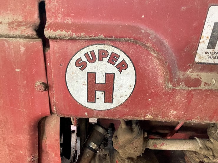 #4484-•-mccormick-super-h-tractor-image-9