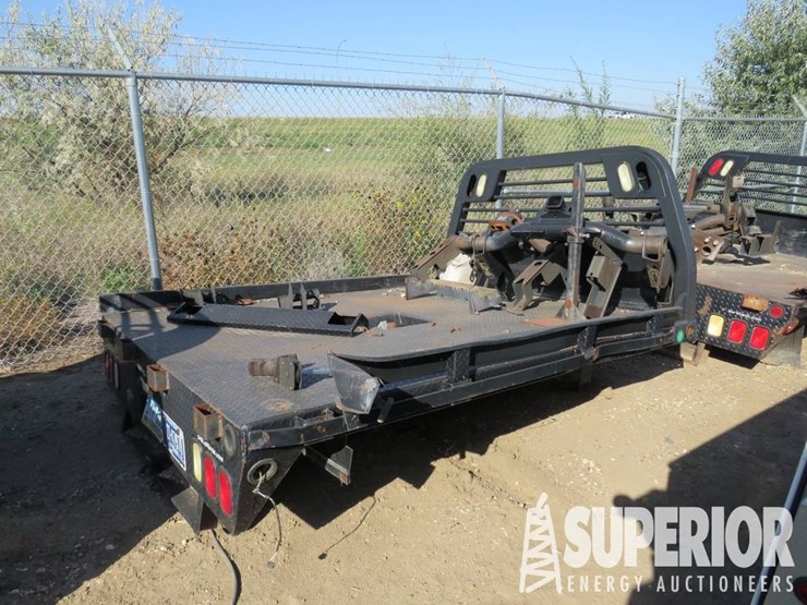 (5-40)-cm-truck-beds-7'w-x-8'6"l-steel-pickup-flat-image-1