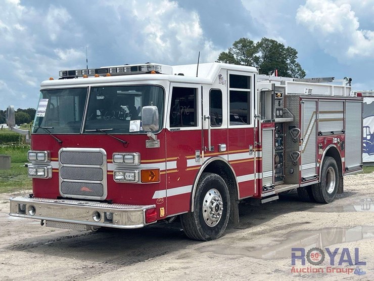 2003-pierce-tilt-cab-foam-pumper-fire-truck-image-1