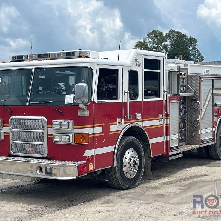 2003 Pierce Tilt Cab Foam Pumper Fire Truck