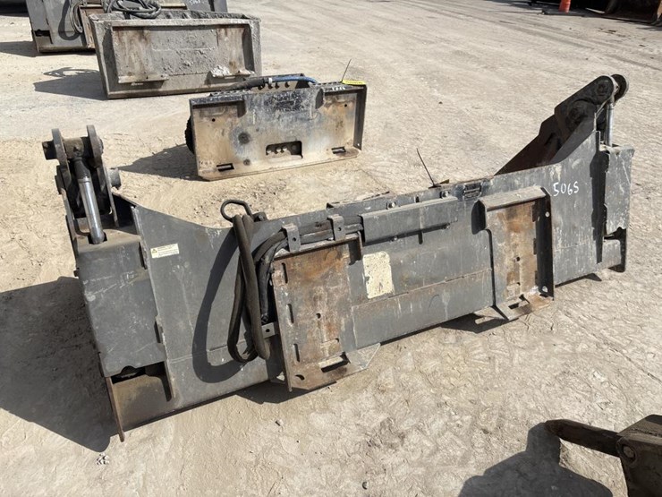#5065-•-approx-84"-bobcat-combination-bucket-image-2