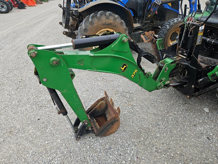 2011-john-deere-3720-image-18