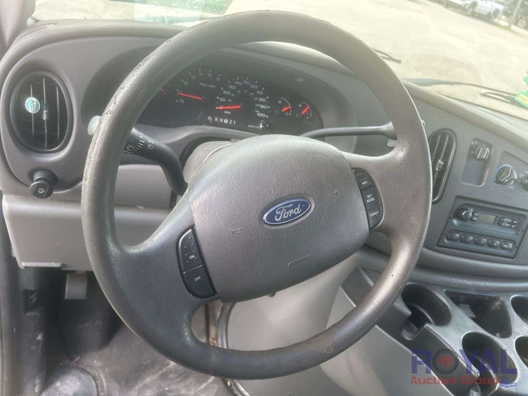 2007-ford-cargo-image-7
