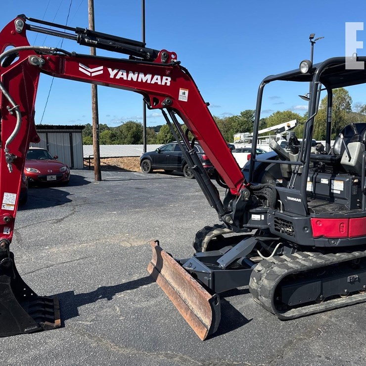 2021 YANMAR SV40